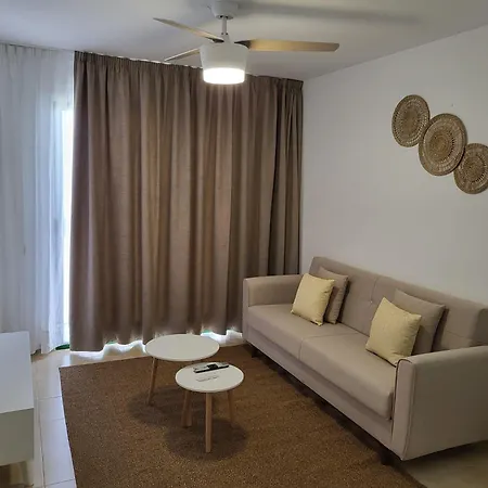 Chatur Palmera Mar Amadores